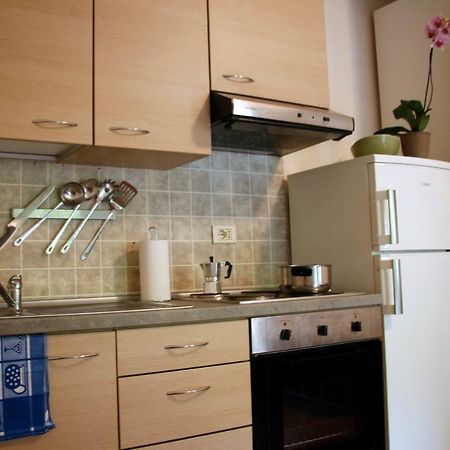 Appartamento Basement Turati 3 -Consulates District Milano Esterno foto
