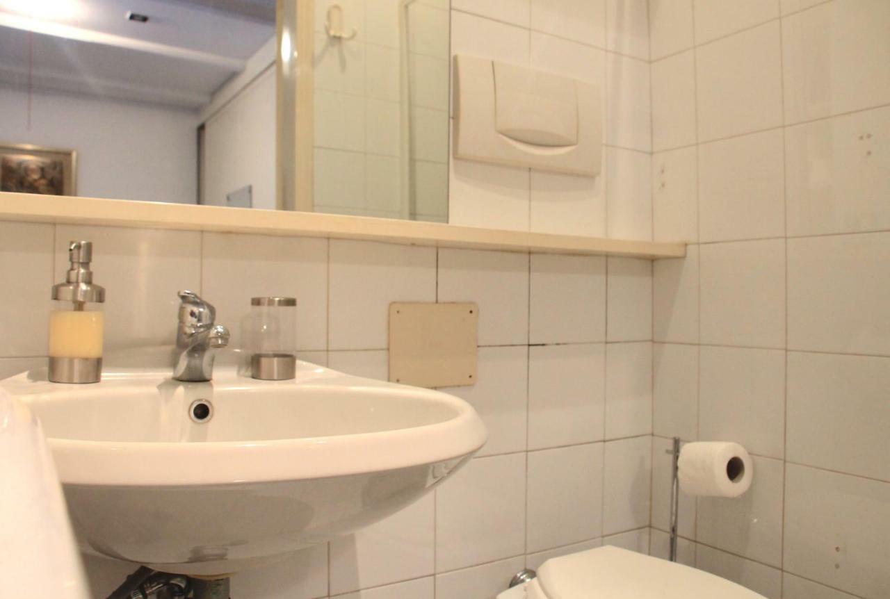Appartamento Basement Turati 3 -Consulates District Milano Esterno foto